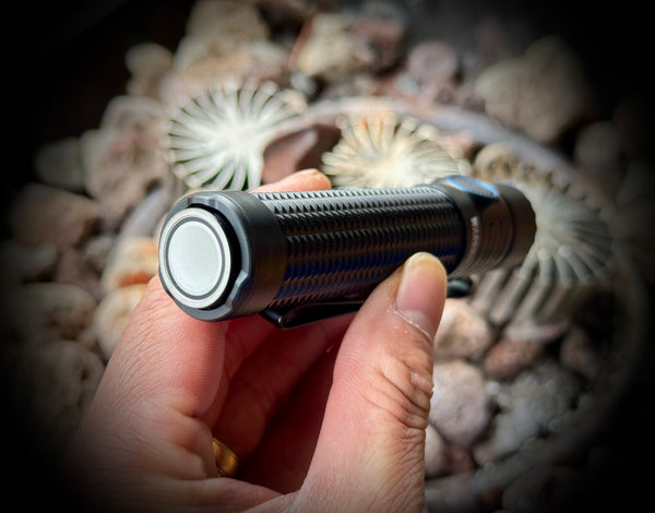Olight WMvn III - Best Everyday Carry 18650 R