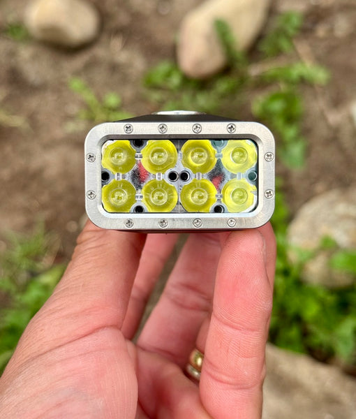 Emisar DT8Kvn42R- Ultra 21700 Carry R