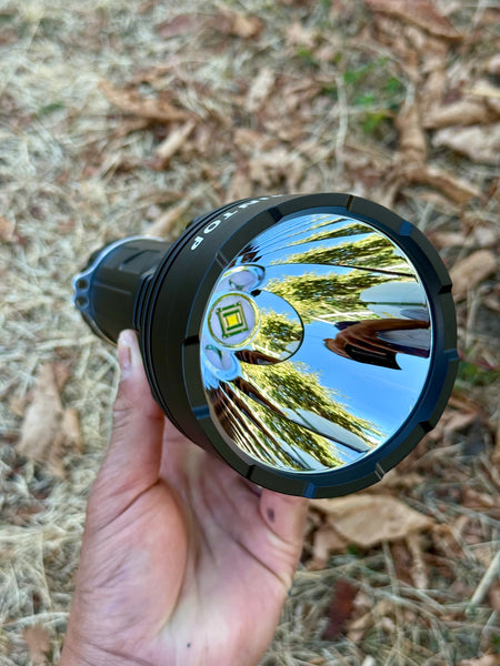 Lumintop PowerVN  - Heavyweight 4695 32,000mAh Searchlight