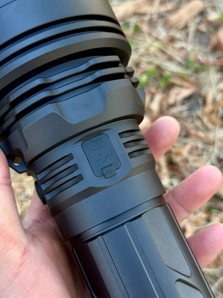 Lumintop PowerVN  - Heavyweight 4695 32,000mAh Searchlight