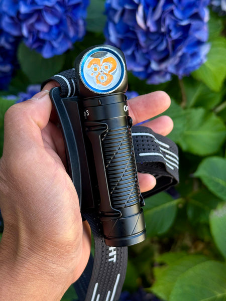 Olight PerunVN 3 - HCRI Magnetic Charging Headlamp