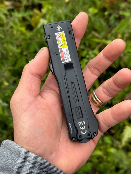 Nitecore EDC17 1500Lumen, Green Laser  & UV Switchblade Style