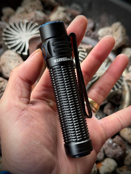 Olight WMvn III - Best Everyday Carry 18650 R
