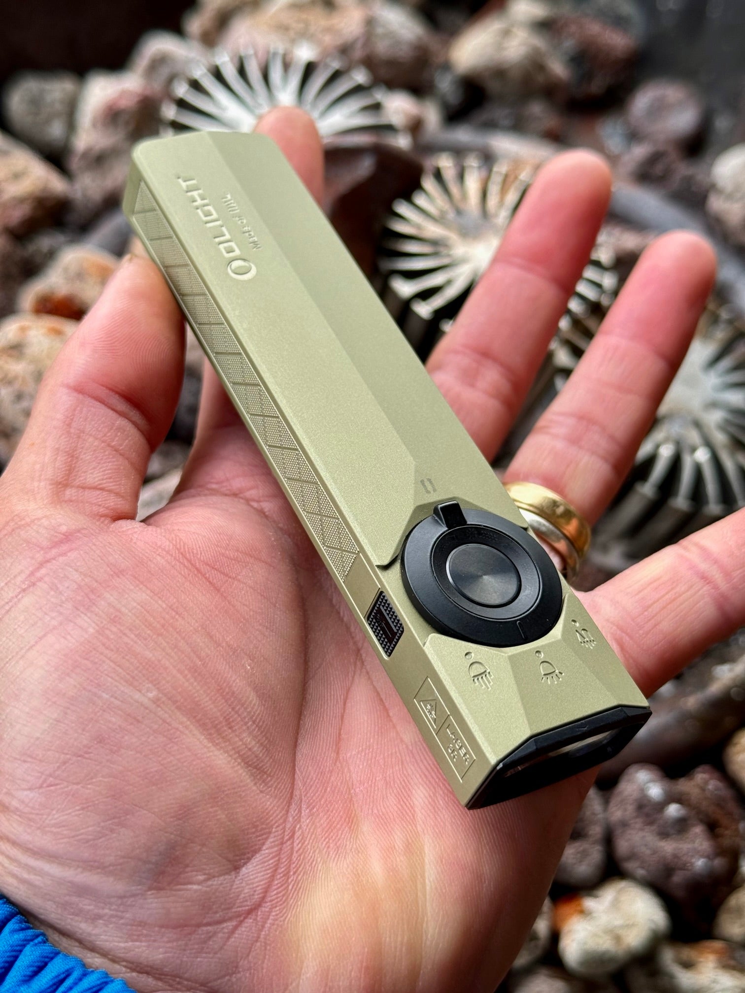 best olight edc flashlight Olight ArkProVN Ultra - Best Flat EDC R