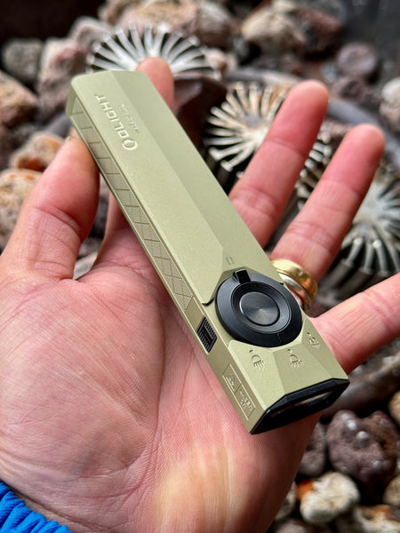 Olight ArkProVN Ultra - Best Flat EDC R