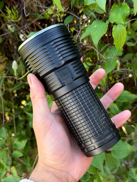 Amutorch DM90Svn - Ultra 4695 32,000mAh Thrower R