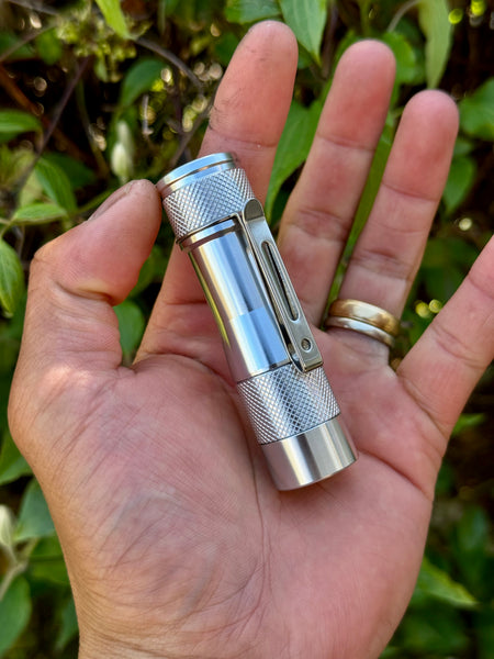Lumintop FWAAvn - Classy Printless 14500 EDC R