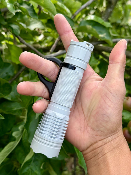 Convoy M21Bvn - 21700 Thrower