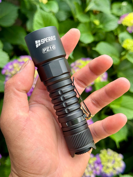 Speras PZ16vn - HCRI Art Conservation Examination Flashlight
